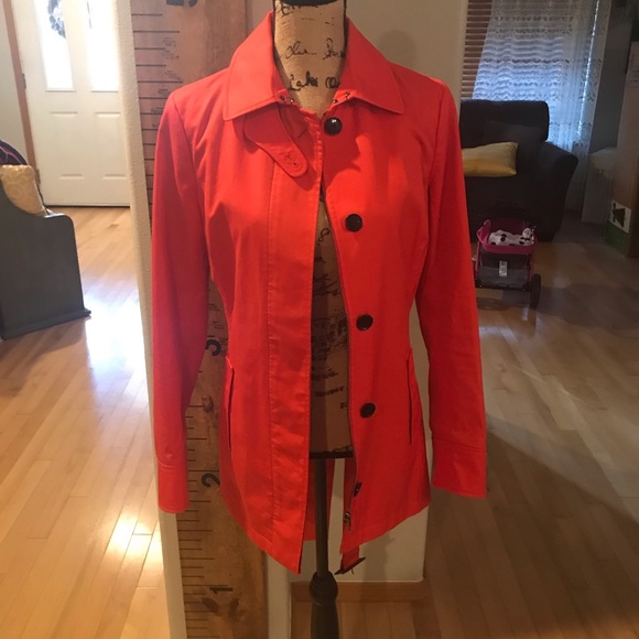 Woman coat - Picture 1 of 3